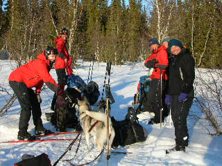 Fem norska tjejer p lngtur