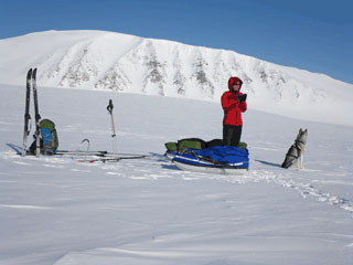 Snabblunch med Newtontoppen i bakgrunden